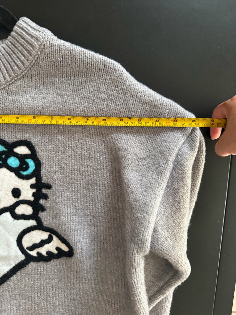 Forever 21 x Sanrio Hello Kitty Angel Gray Knit oversized Sweater Blue Bow Small - Picture 11 of 13